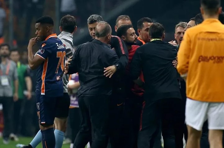 a Fatih Terim'in 3 maçlık cezası onandı