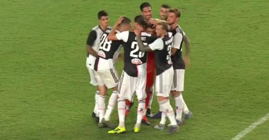 Juventus Merih'in penaltı golüyle kazandı