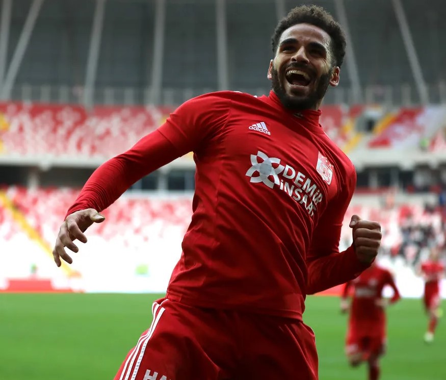 a Douglas: Beşiktaş'ı seçtiğim için mutluyum