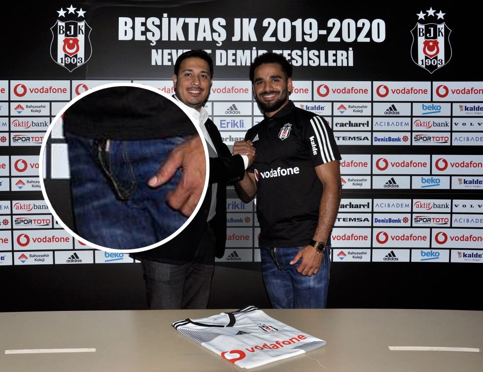 Douglas resmen Beşiktaş'ta