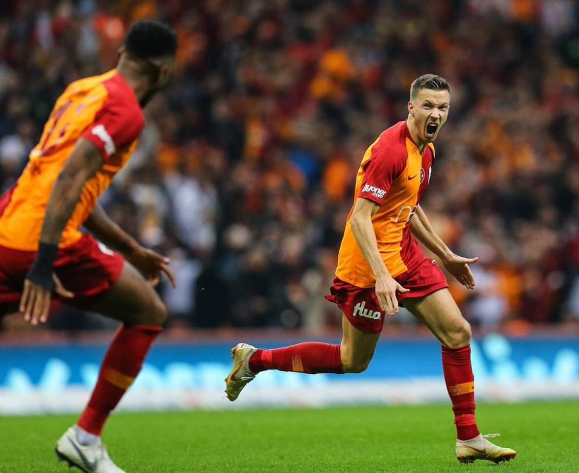 a Galatasaray'da 1 yabancı kadro dışı kalacak