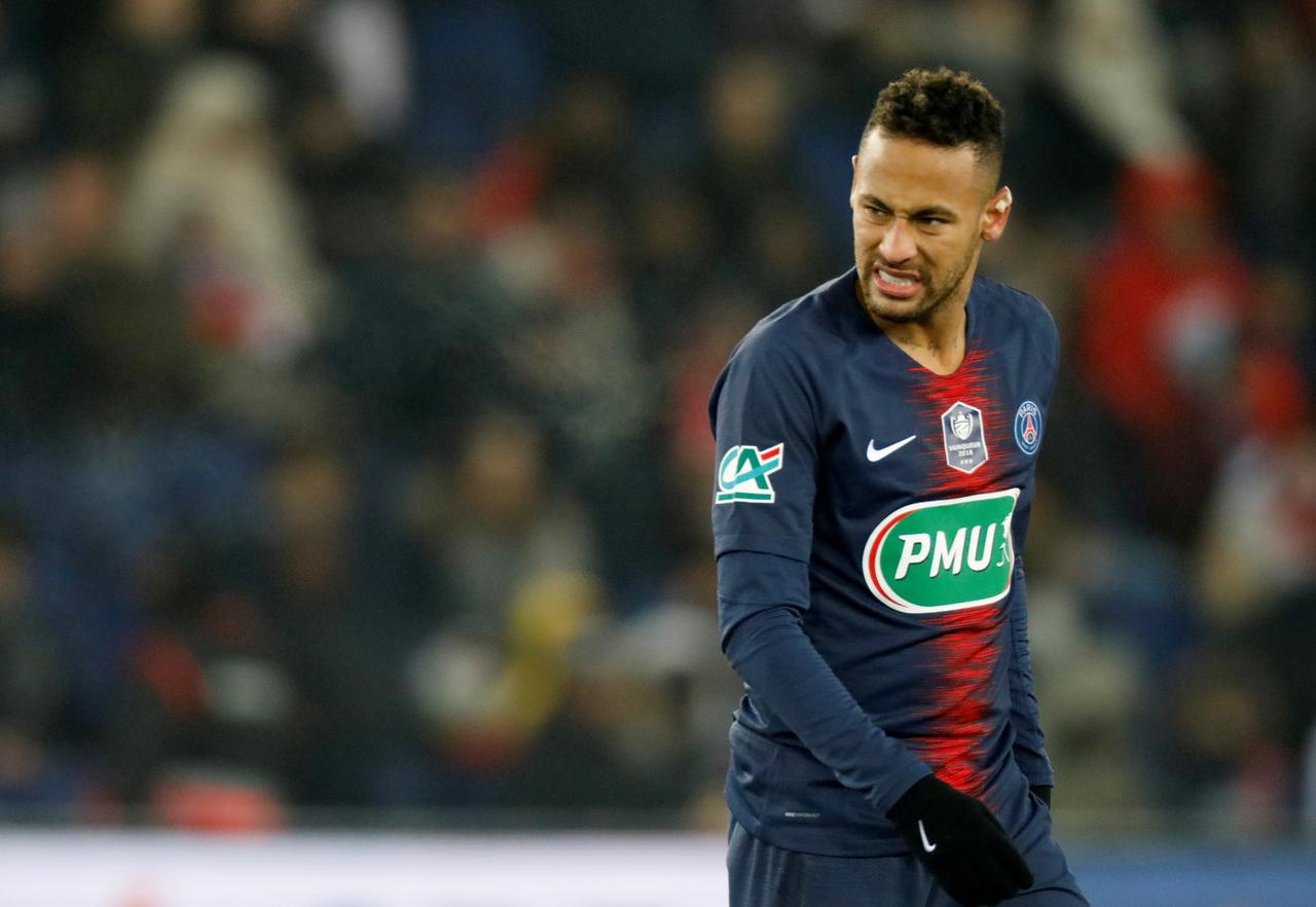 PSG'de kalan Neymar mutsuz