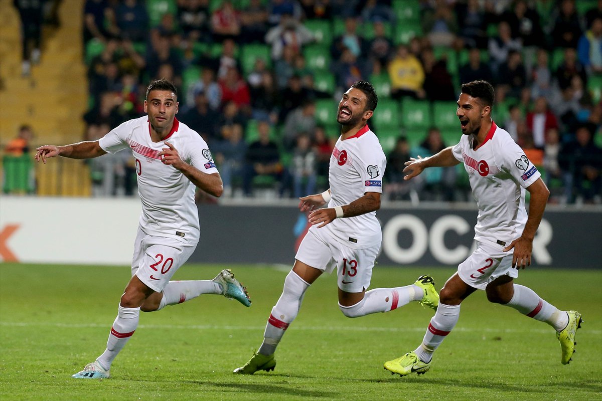 Millilerimiz Moldova karşısında şov yaptı