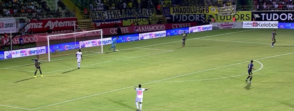 Alanyaspor-F.Bahçe maçında kural hatası tartışması