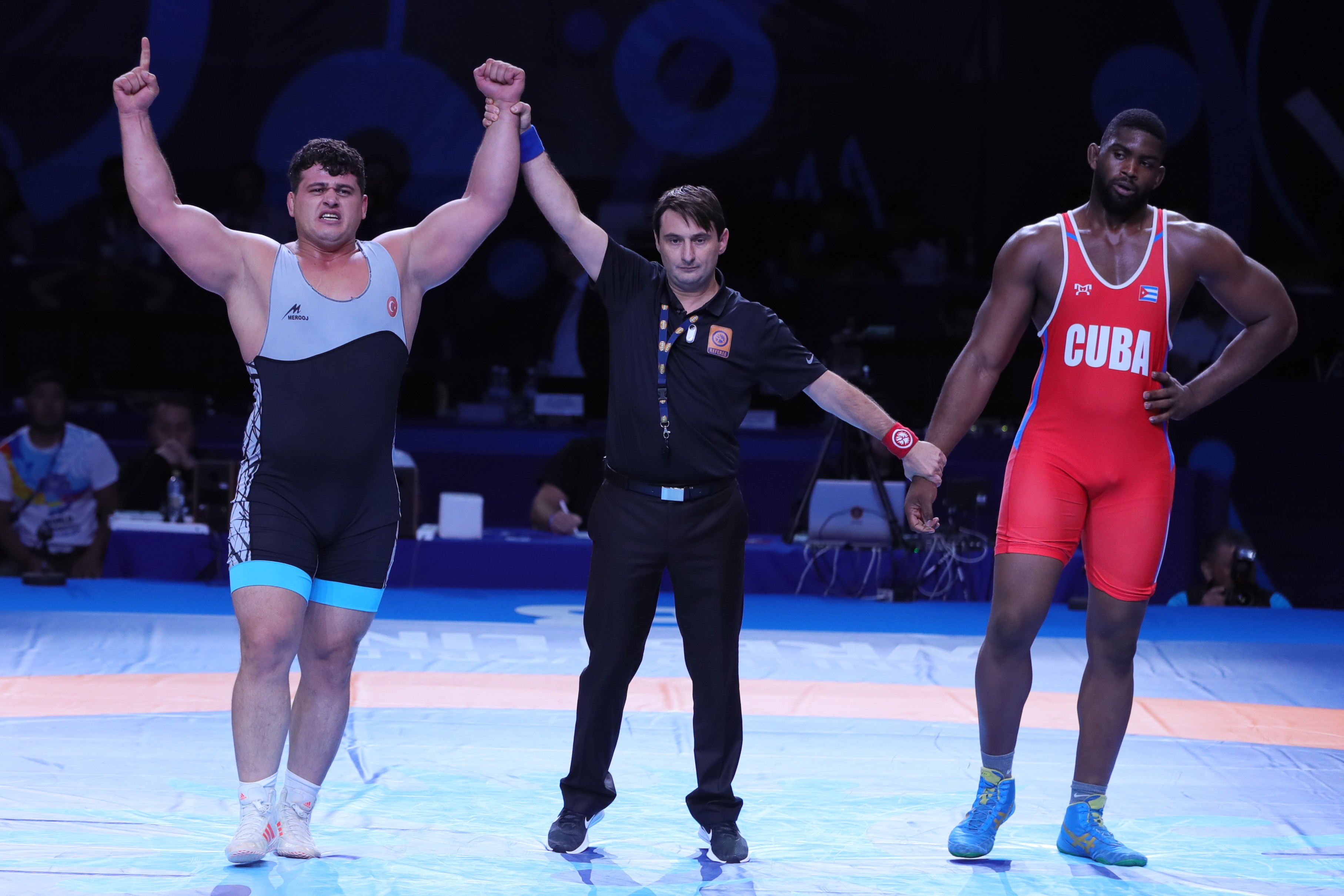 i Rıza Kayaalp: Hedefim Olimpiyat Şampiyonluğu