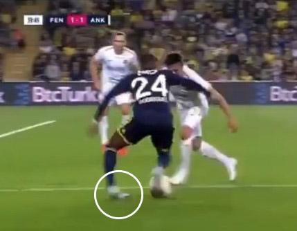 Rodrigues derbi öncesi sakatlandı