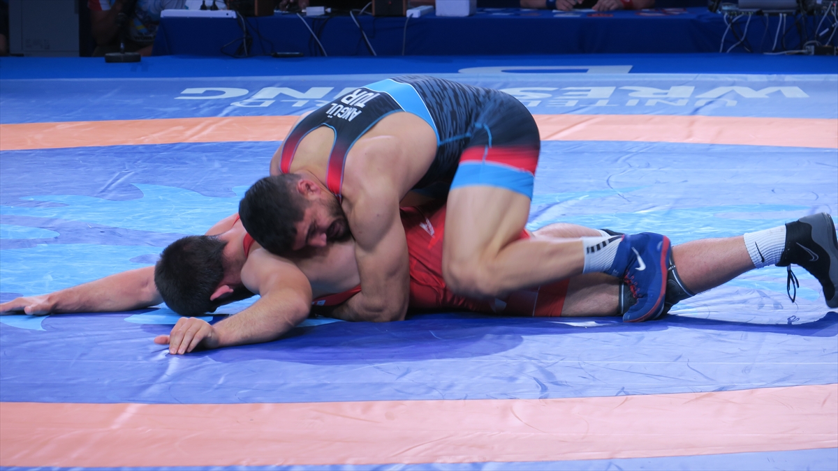 a Taha Akgül dünya ikincisi oldu