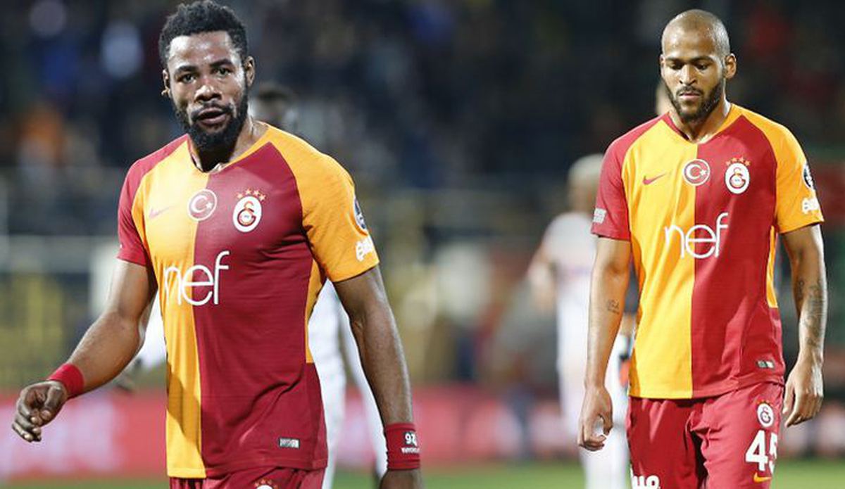 a Derbi öncesi teknik adamlar, savunmacılarla özel görüştü