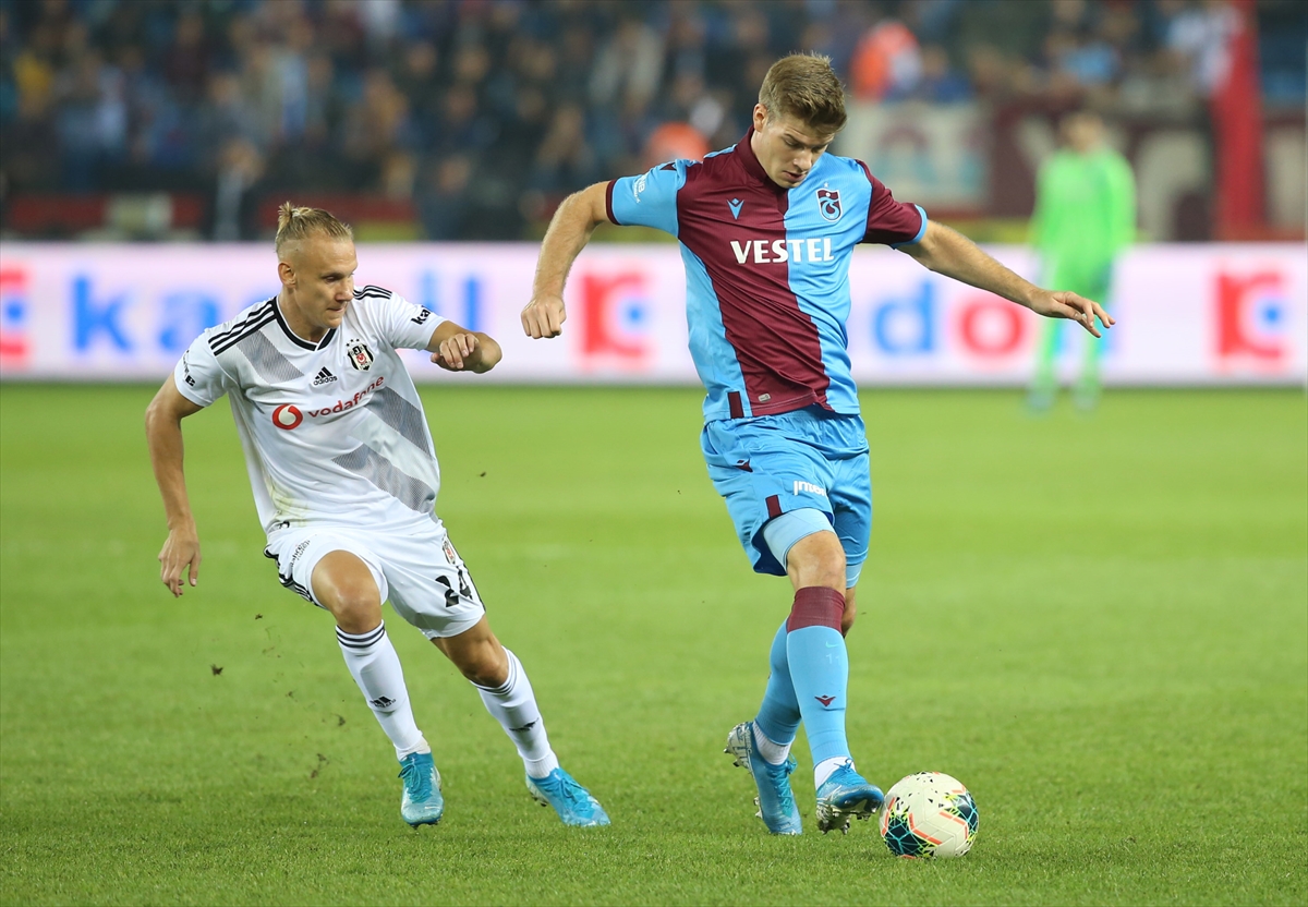 Trabzonspor, Beşiktaş'a fark attı