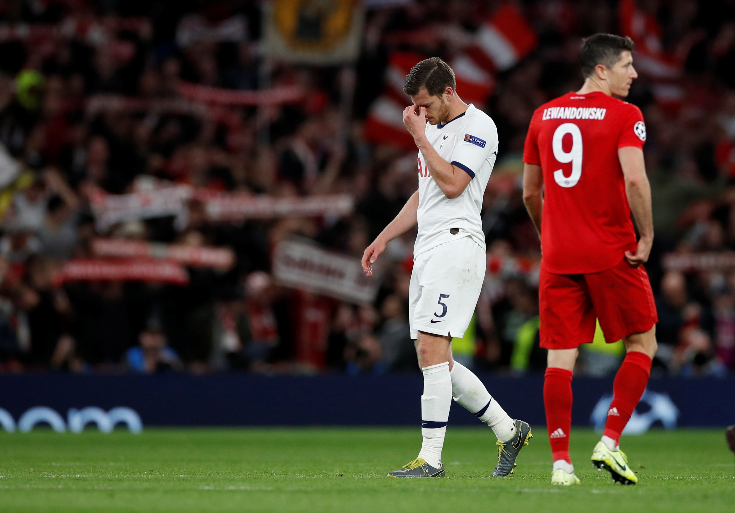 r Bayern Münih deplasmanda Tottenham'a 7 gol attı