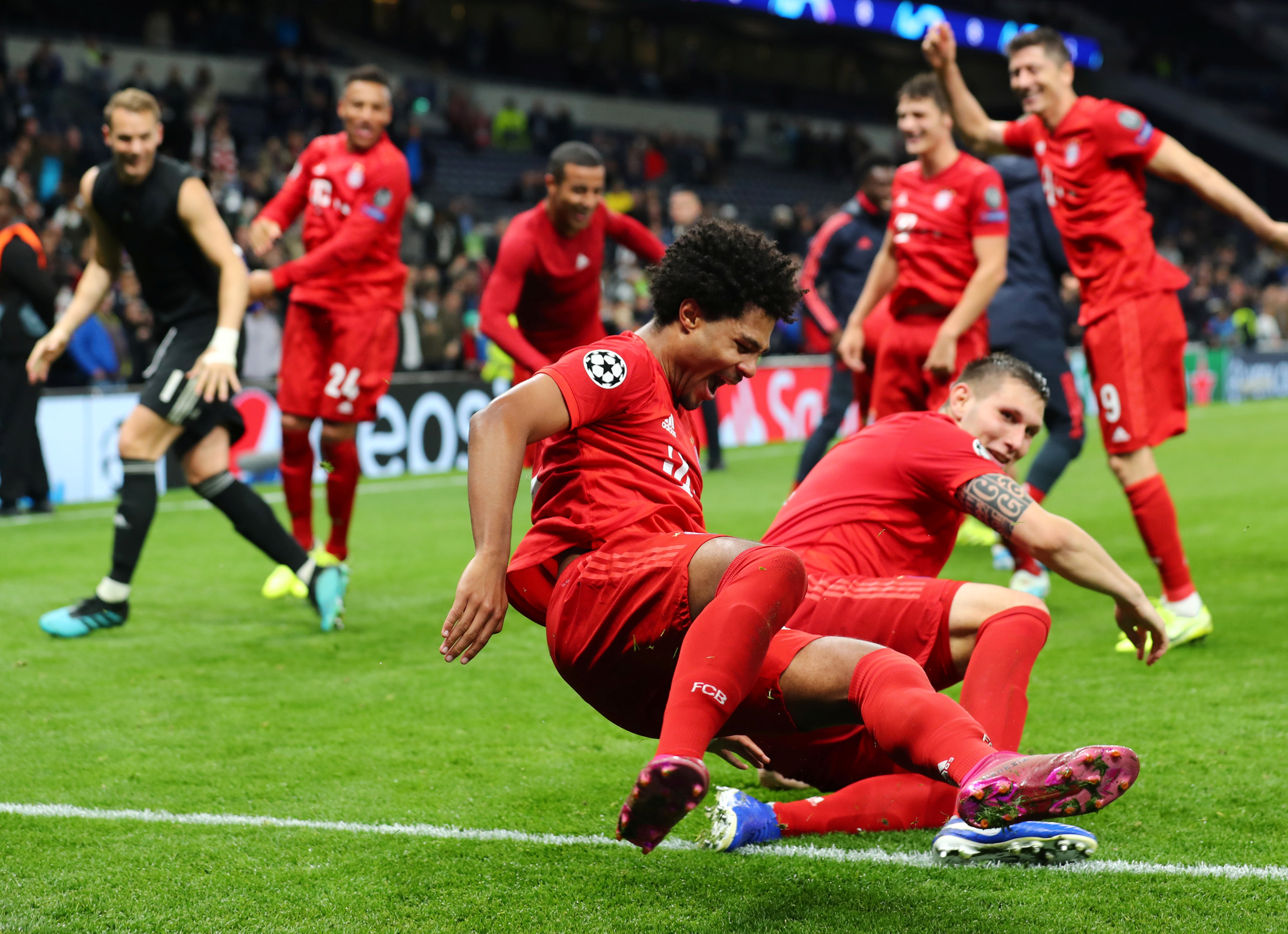 r Bayern Münih deplasmanda Tottenham'a 7 gol attı
