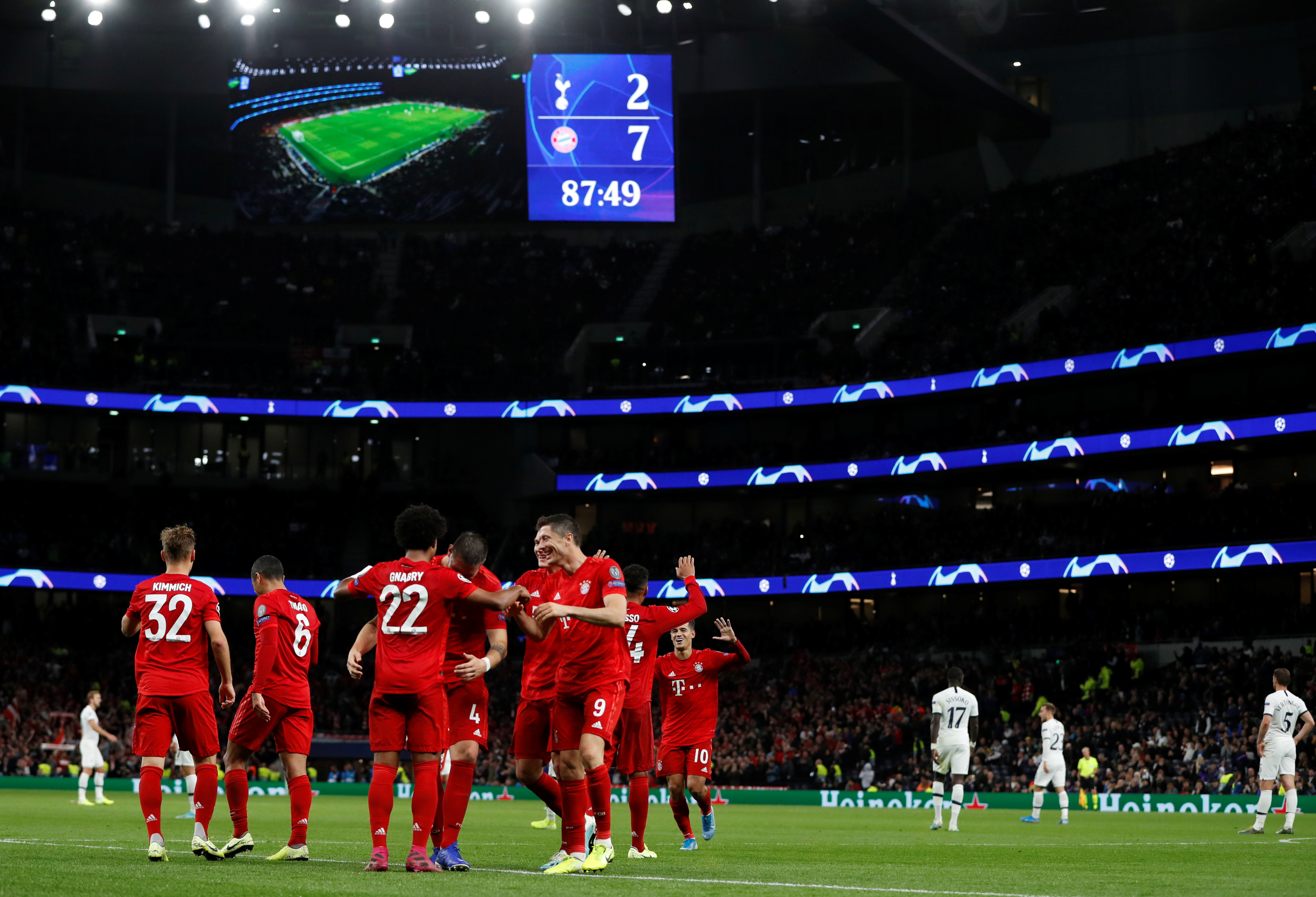 r Bayern Münih deplasmanda Tottenham'a 7 gol attı