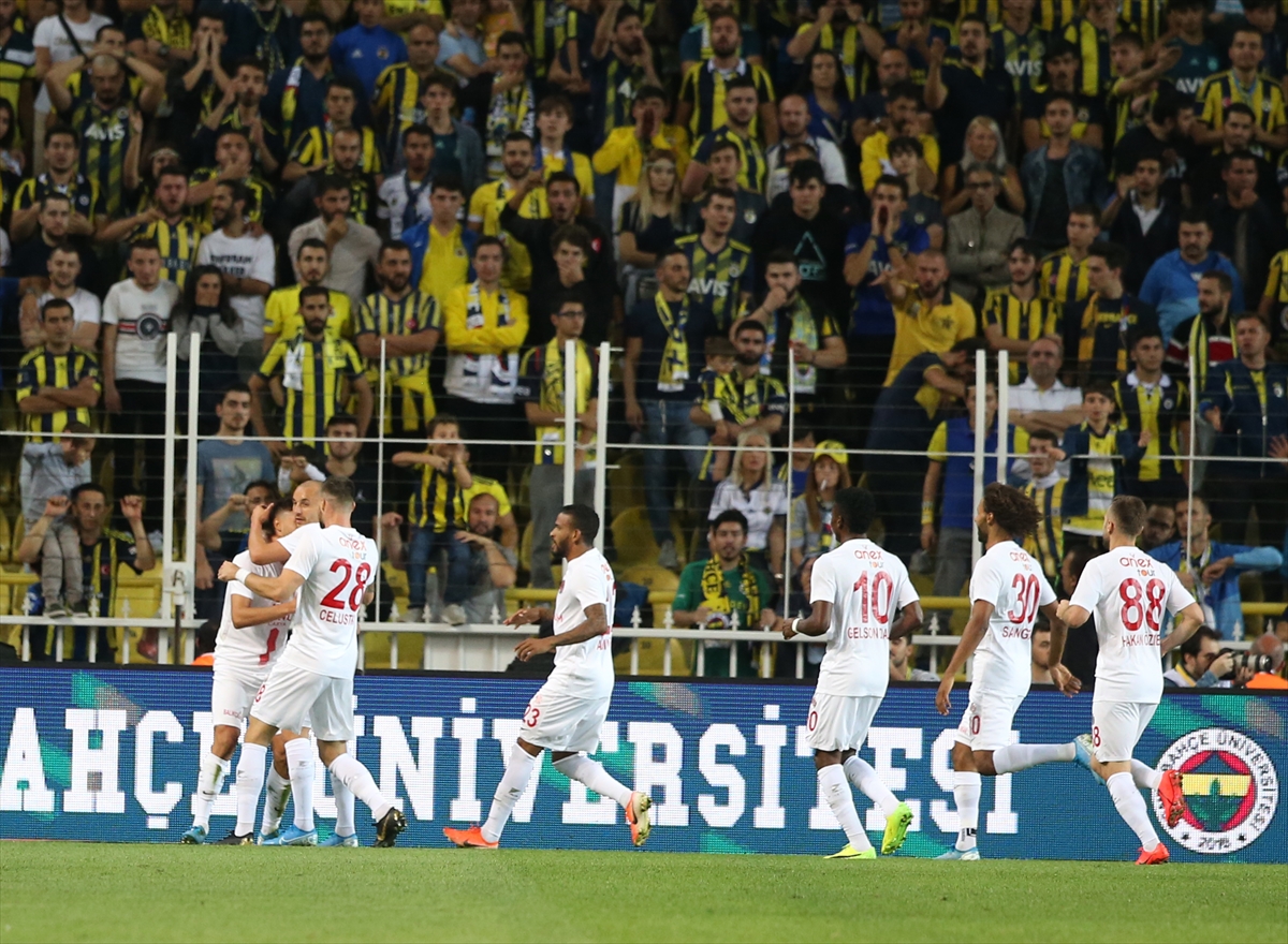 a Fenerbahçe Kadıköy'de 15 maç sonra kaybetti