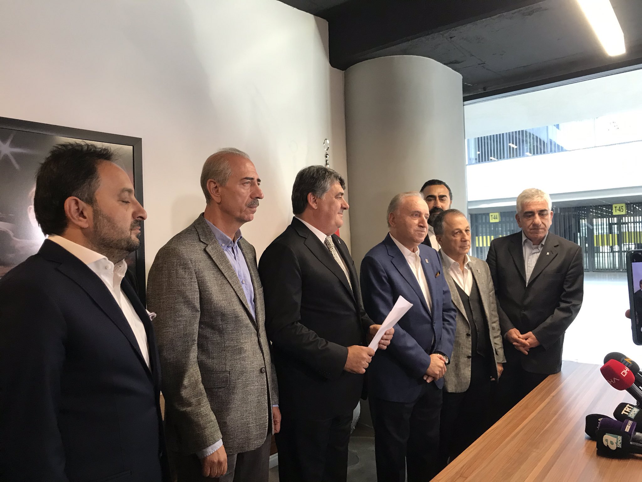 Beşiktaş'ta başkanlığa aday olan isimler