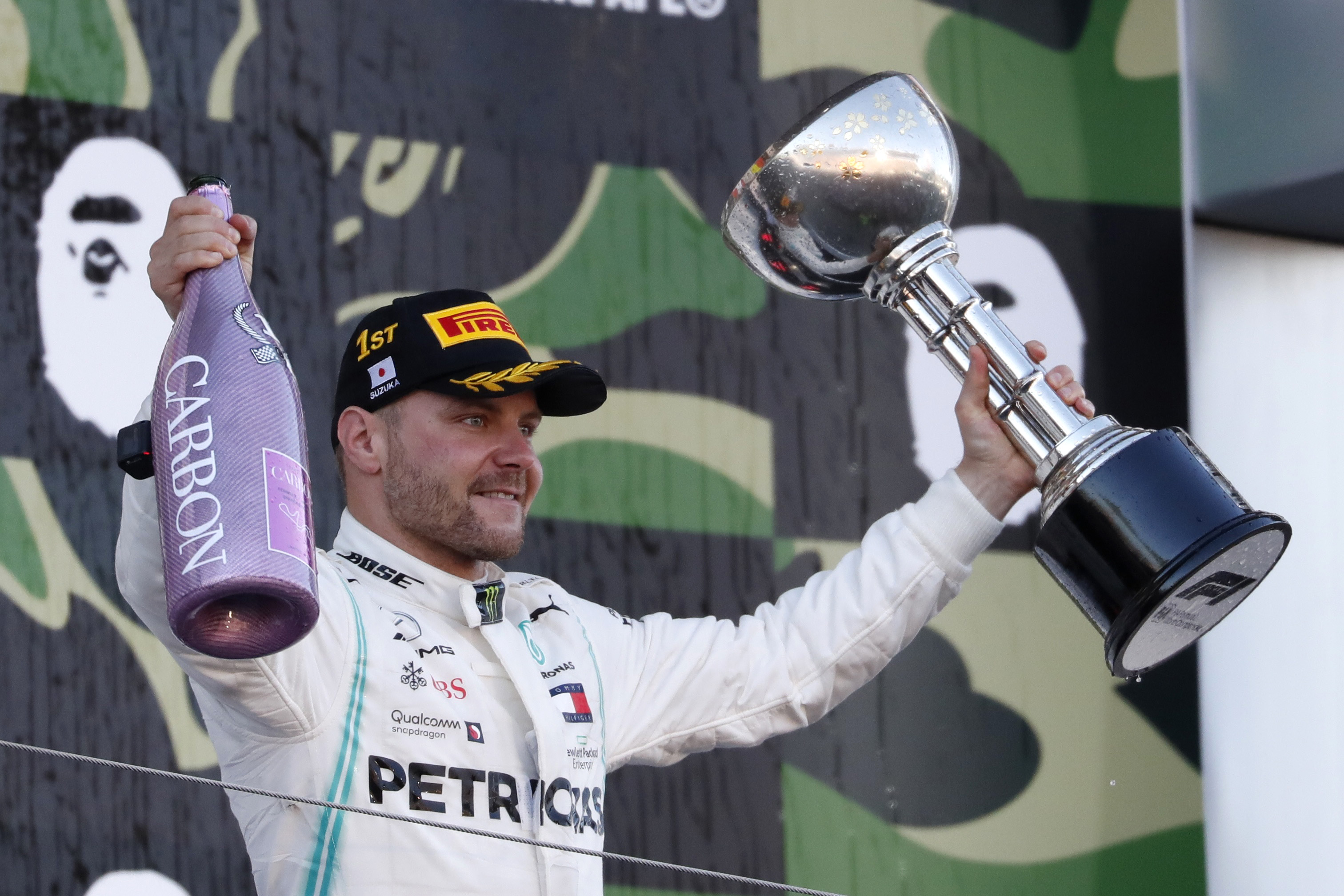Bottas kazandı Mercedes şampiyon oldu