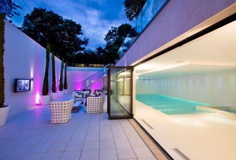 Mesut Özil evini satışa çıkardı