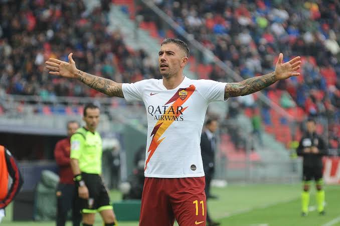 Fenerbahçe Kolarov'un peşini bırakmıyor