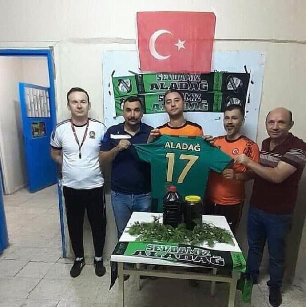 d 10 kilo pekmez karşılığında transfer oldu