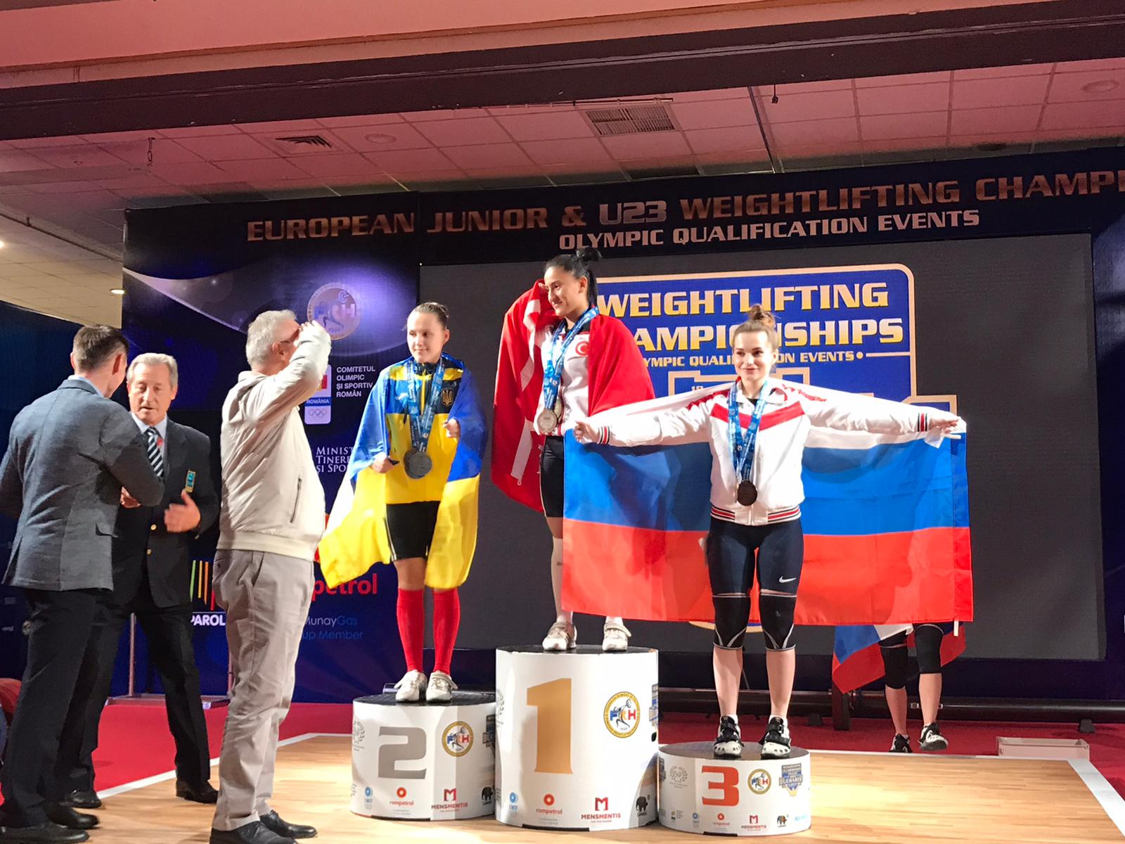 Genç halterci Gamze Karakol Avrupa şampiyonu