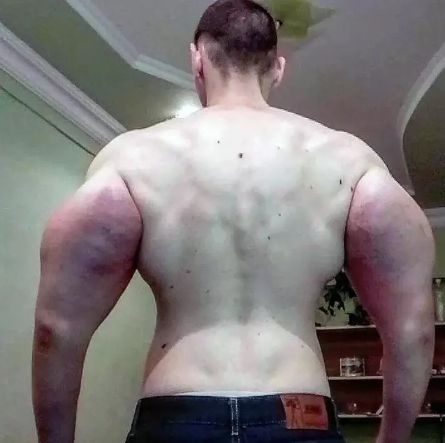 Rus Temel Reis 3 dakikada nakavt oldu