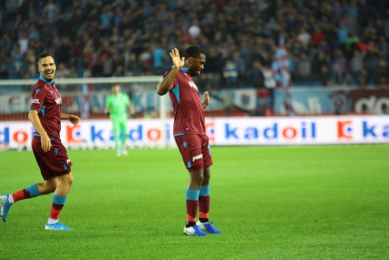 İngiliz taraftarlar Sturridge'i özlüyor