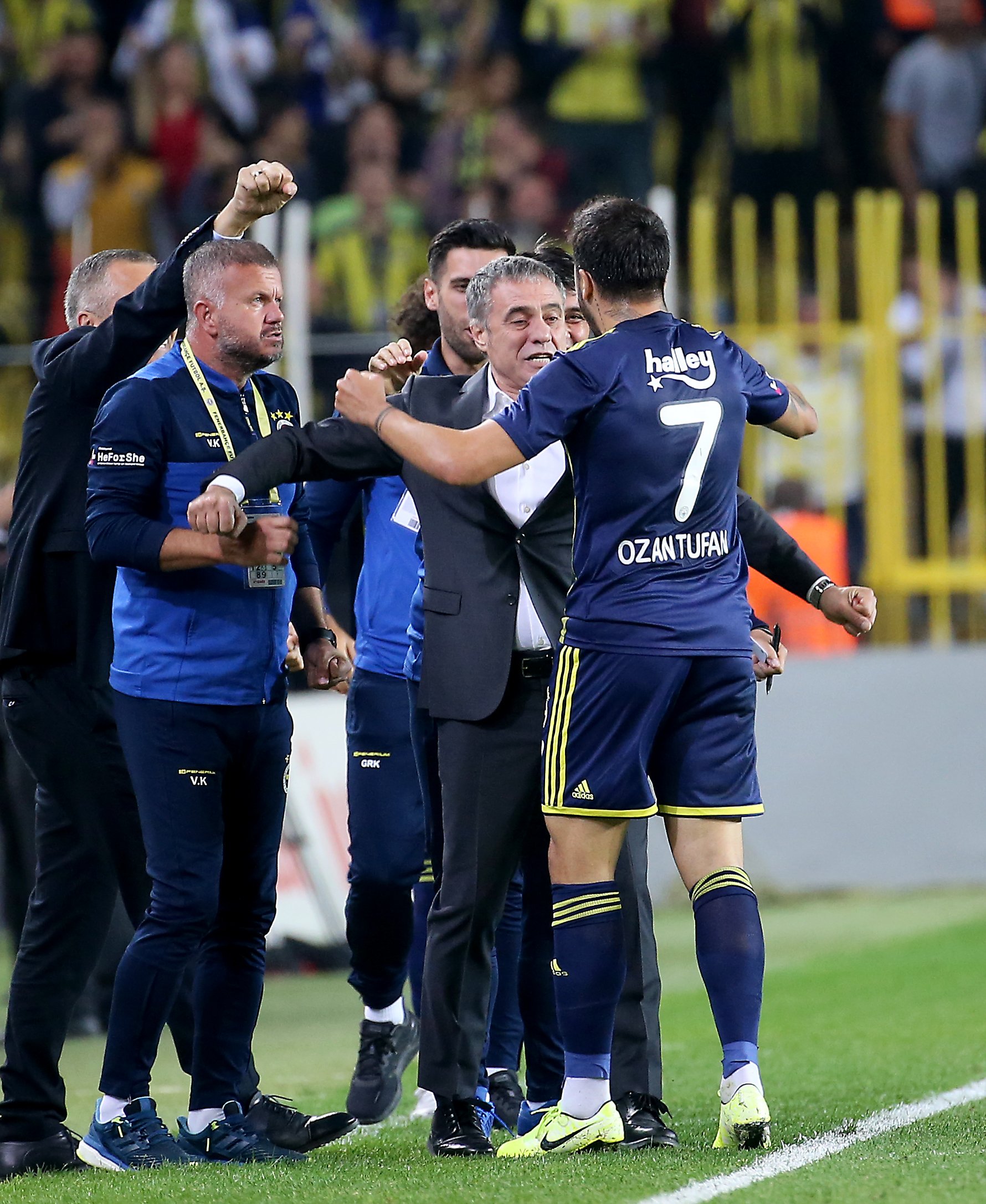 Aykut Kocaman, Ozan Tufan sorusuna cevap vermedi