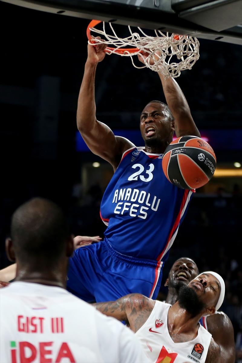 a Anadolu Efes Avrupa Ligi'nde Kızılyıldız'ı yendi