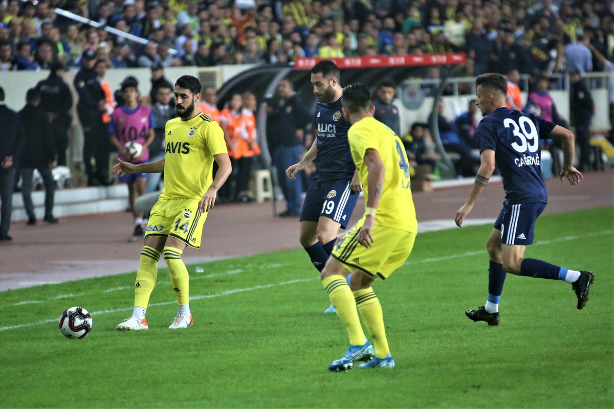 Fenerbahçe zorlanmadan tur atladı