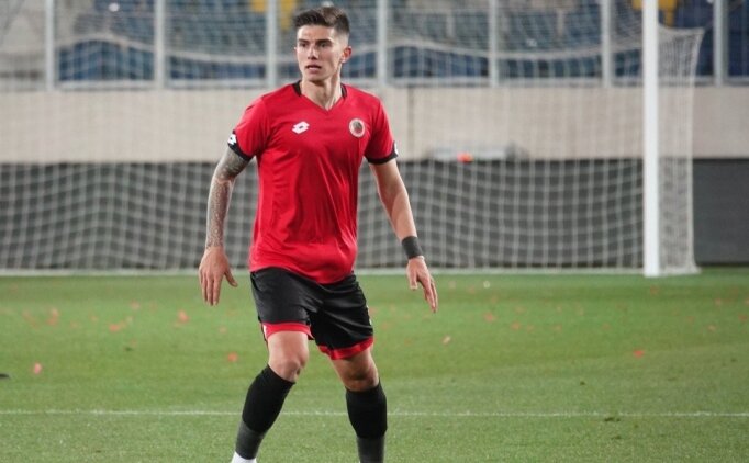 a Galatasaray ile Fenerbahçe, Berat'ı istiyor