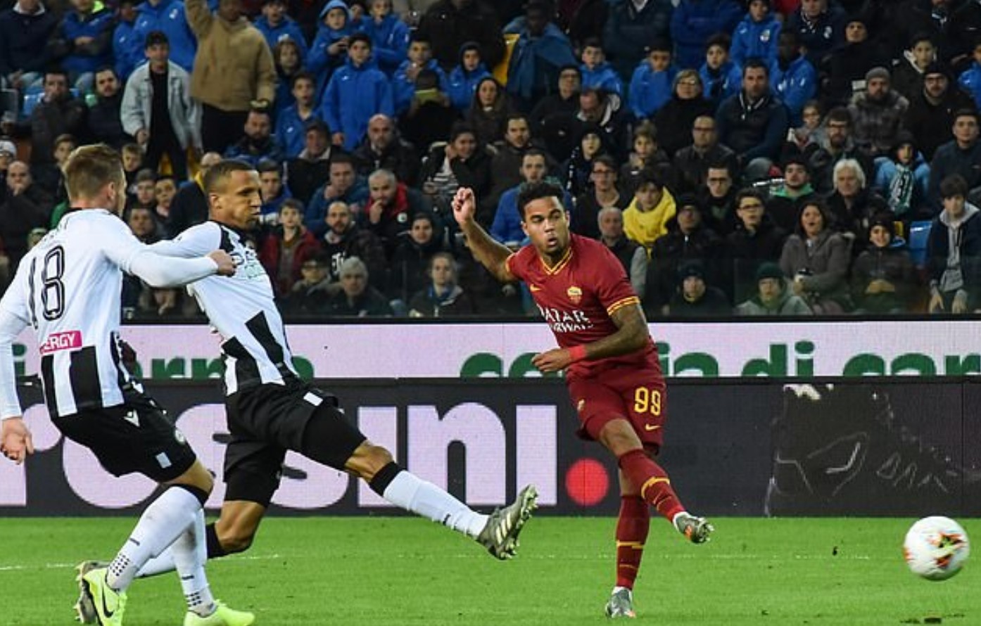 Roma, 10 kişi kaldığı Udinese'ye deplasmanda 4 gol attı