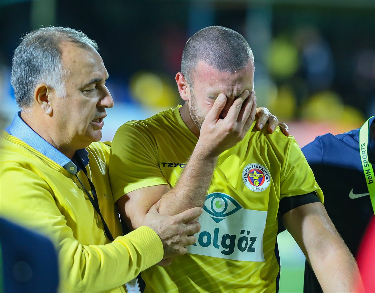 Asisti yaptı, gözyaşlarını tutamadı