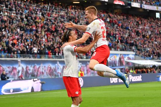 Leipzig, Mainz'e gol oldu yağdı