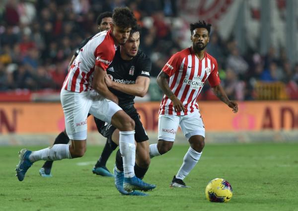 Bülent Korkmaz: Her maçı ikinci yarı gibi oynamalıyız