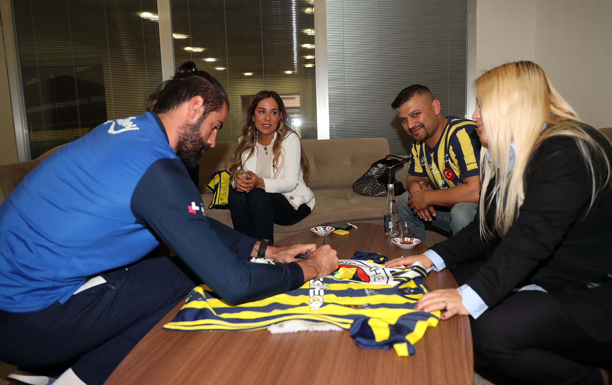 İlker Bayrak, Fenerbahçe'yi ziyaret etti