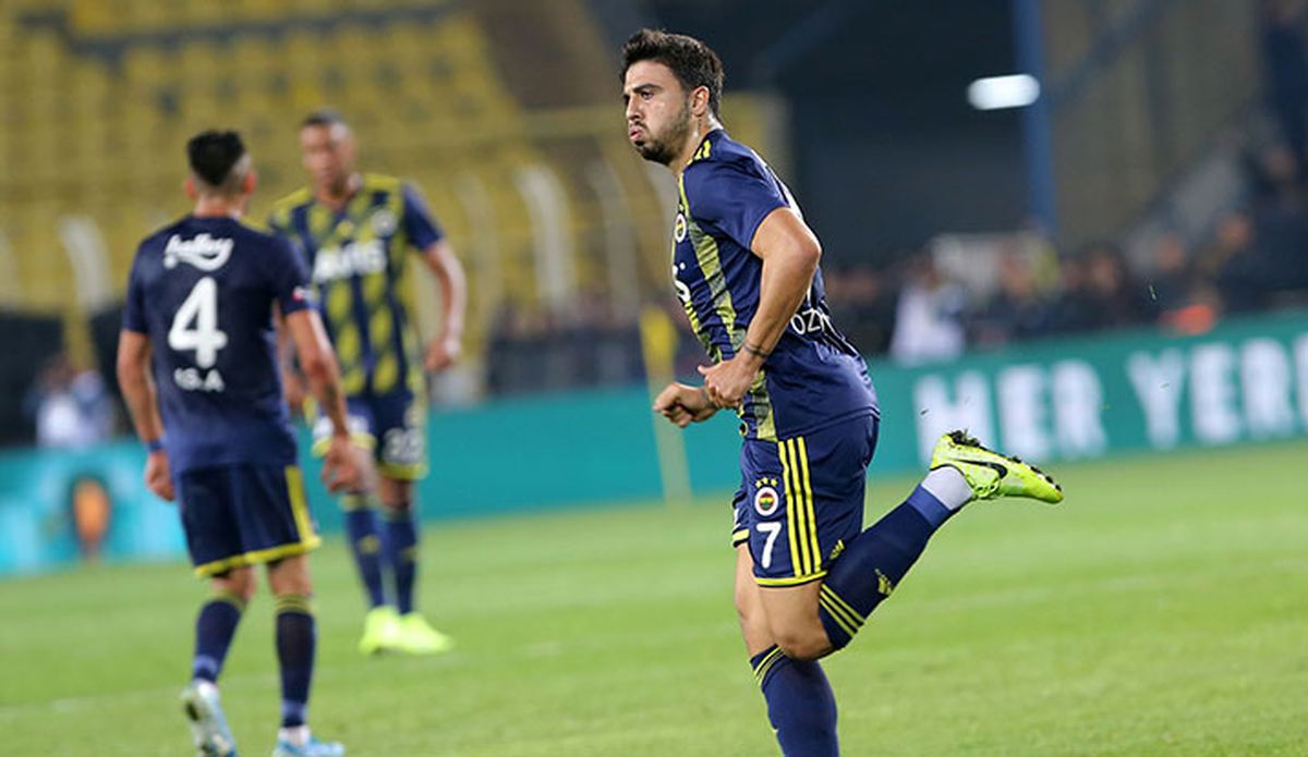 F.Bahçe, 4 futbolcunun daha sözleşmesini uzatacak