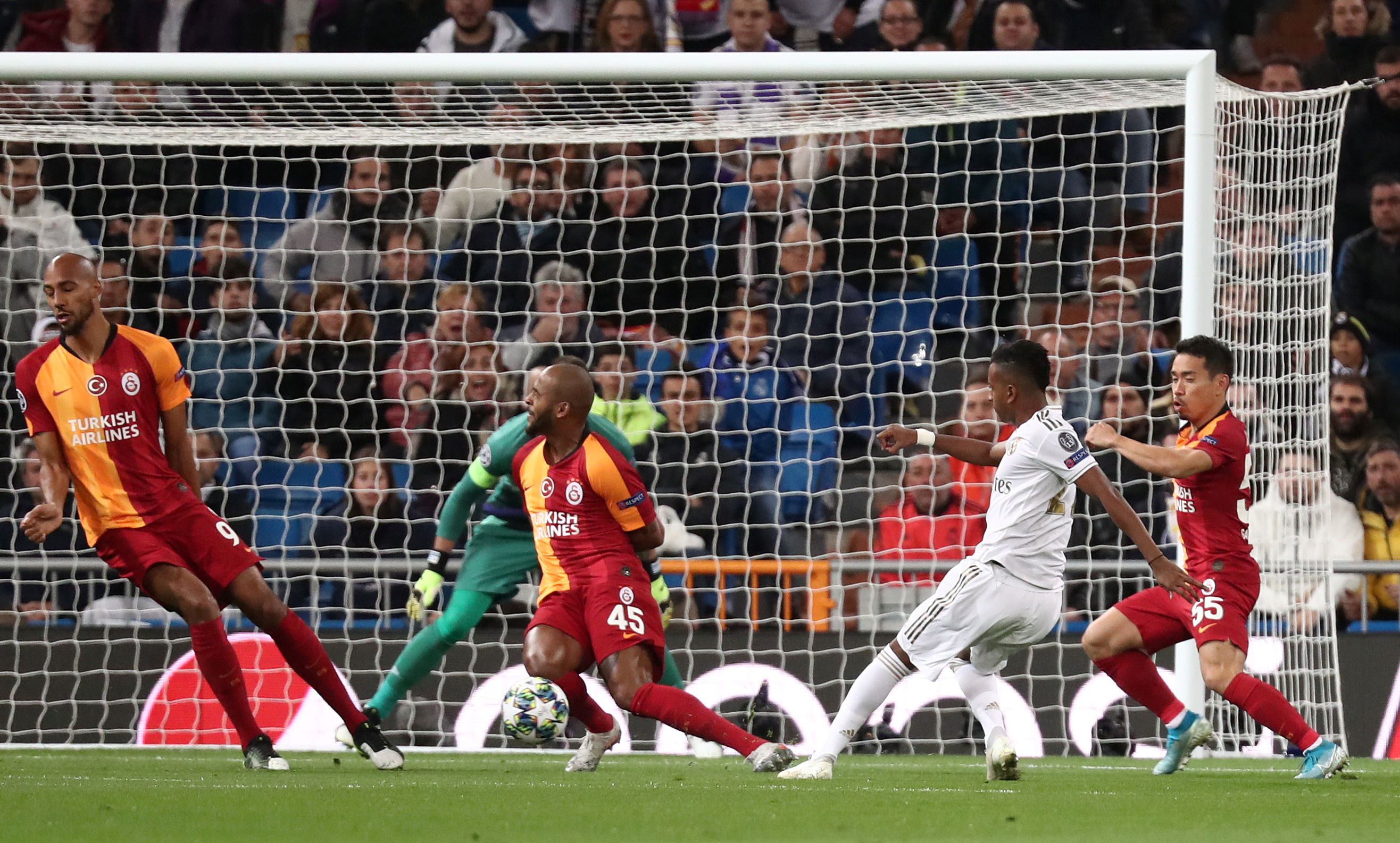 Galatasaray Real Madrid'den fark yedi