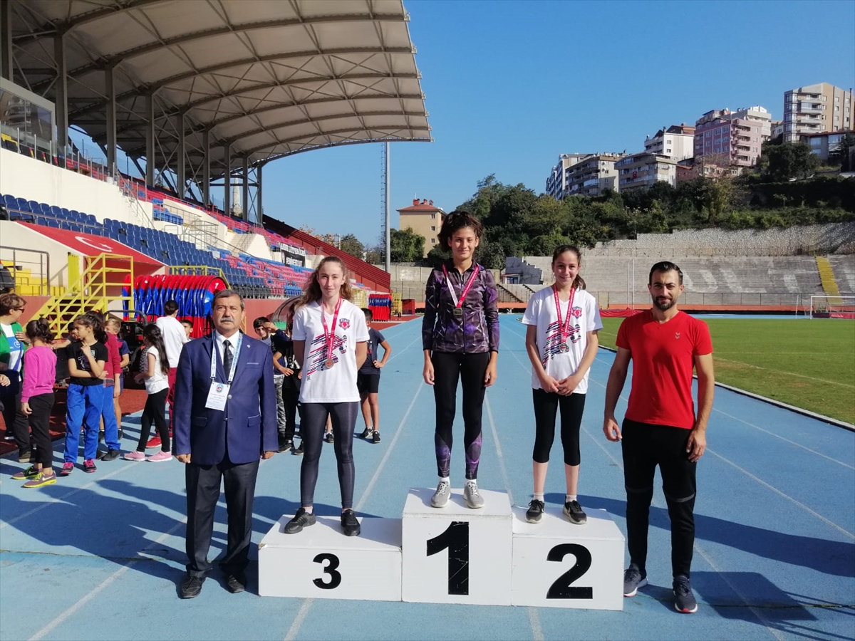 Geleceğin milli atletleri 'Stad Atletik'te yetişiyor