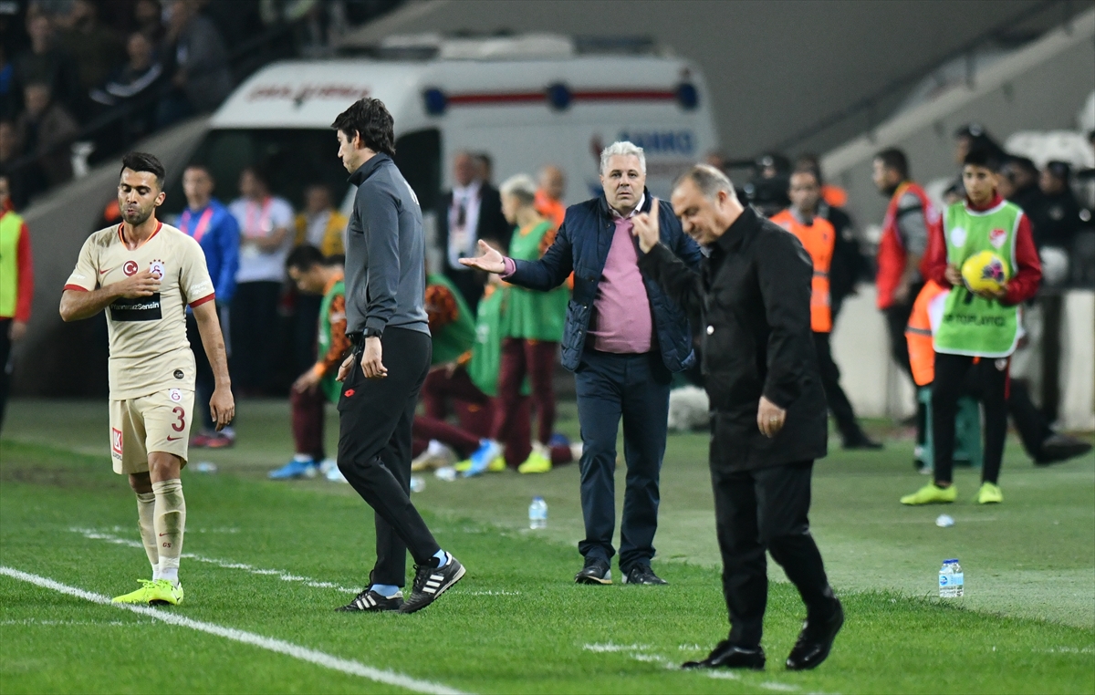 a Fatih Terim: Acaba kendilerini Antep'e mi sakladılar dedim