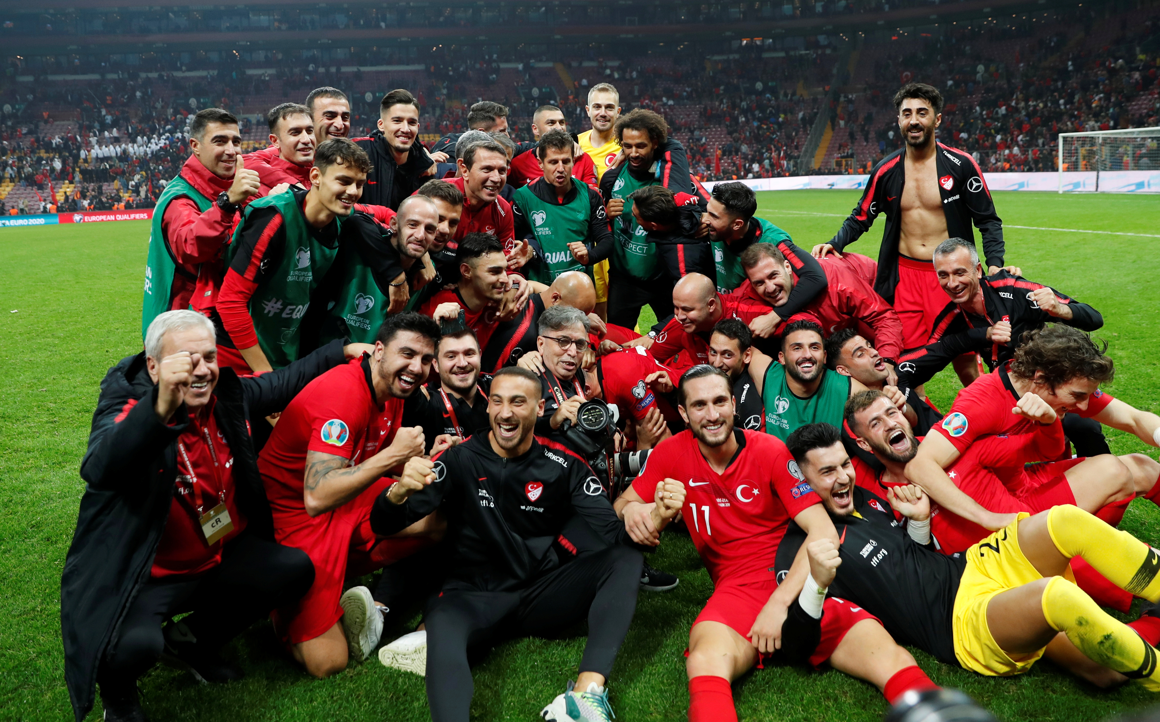 EURO 2020 maçları, 12 farklı ülkede oynanacak