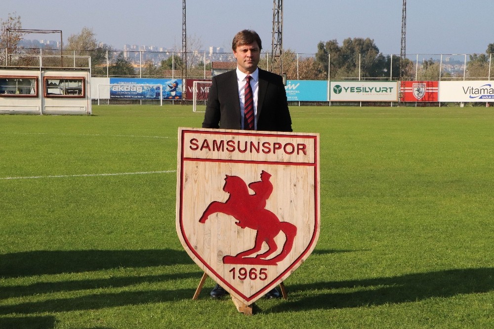 i Ertuğrul Sağlam 5 yıllık sözleşme imzaladı