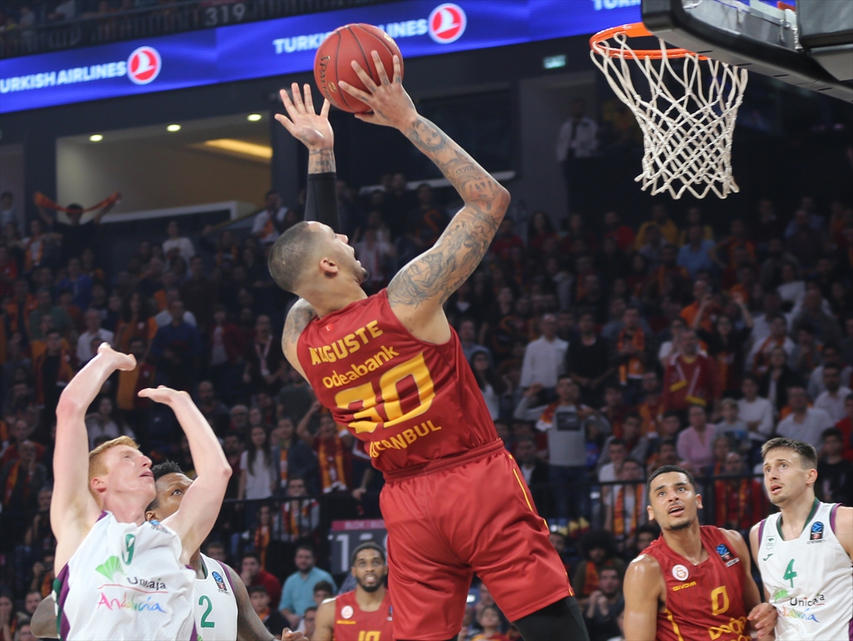 a Galatasaray, Avrupa Kupası'nda Malaga'yı yendi