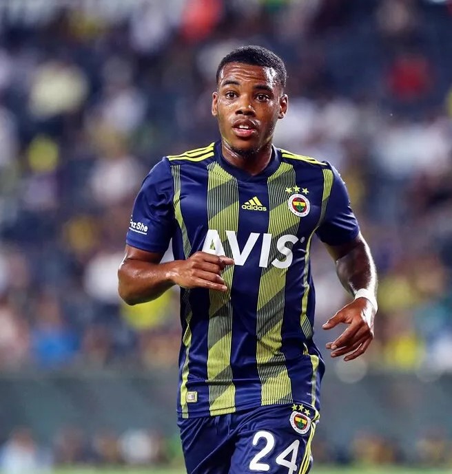 a Ersun Yanal'dan Rodrigues'e: Kozum sensin