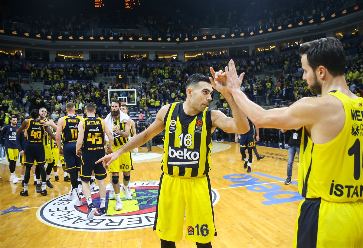 Fenerbahçe Beko, sahasında Khimki Moskova'yı yendi