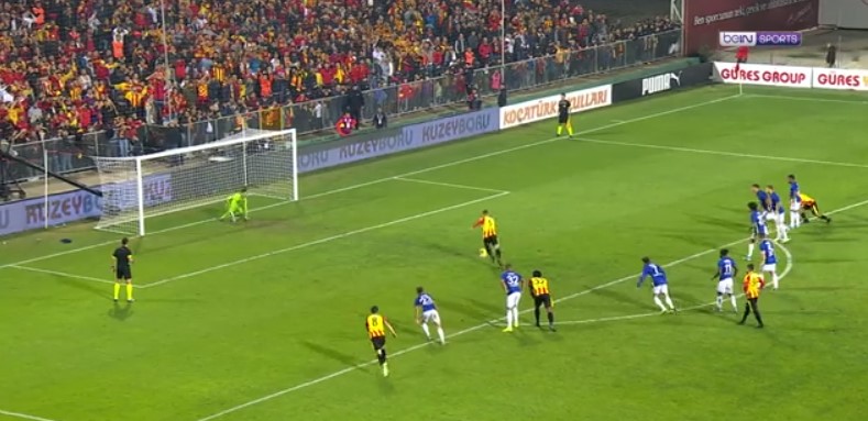 Fenerbahçe yine kural hatası yapıldı diyor