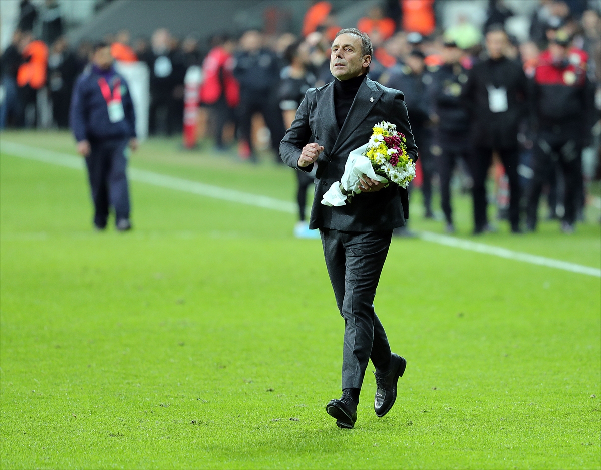 Abdullah Avcı, taraftarla barıştı