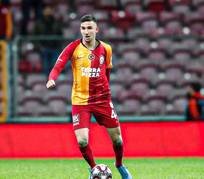 Emin Bayram ilk maçında göz doldurdu