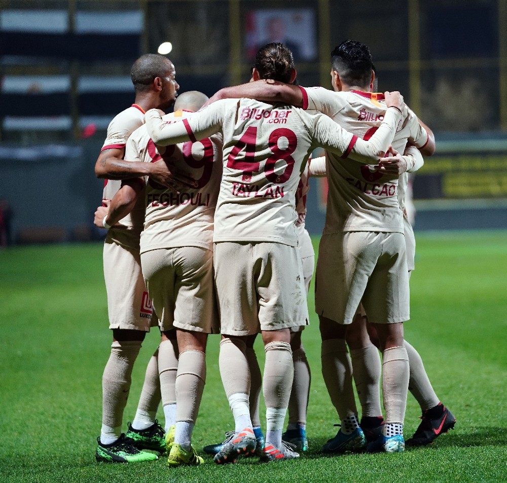 i Galatasaray 45 dakikada turu aldı