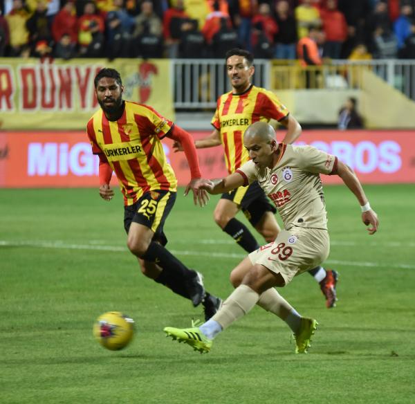 Galatasaray İzmir'den eli boş döndü