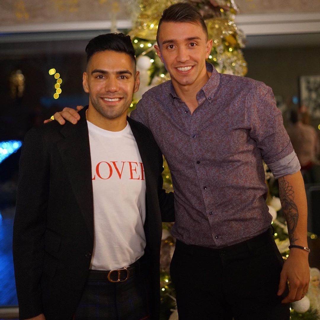 Muslera ve Falcao Noel'i beraber kutladı