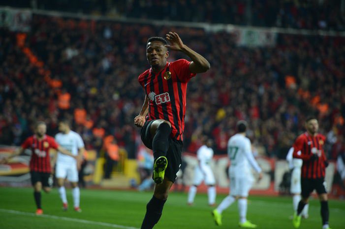 Jesse Sekidika Galatasaray'da